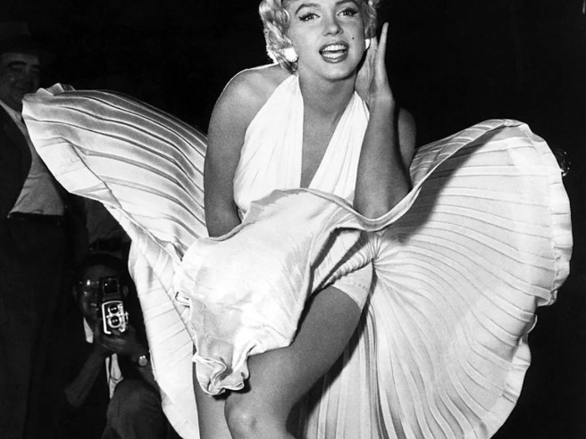 Charisma Unlocked: Learning from Super&nbsp;Star